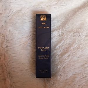 Estée Lauder liquid lip potion lethal red 330